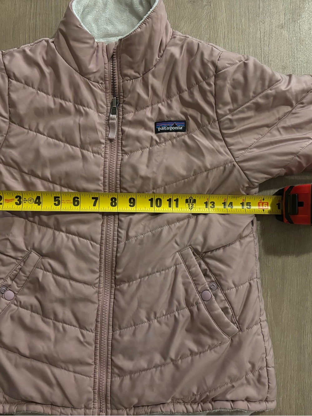 Girls Reversible Patagonia Jacket - Picture 14 of 14